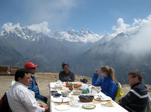 Yeti Mountain Home Kongde