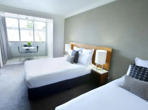 Cosmopolitan Hotel Melbourne - by 8Hotels