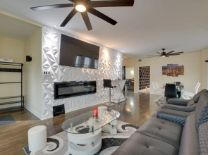 13 Mi to Dtwn Chicago: Maywood Home w/ Fireplace