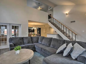 Game Room & Private Pool: Richardson Retreat
