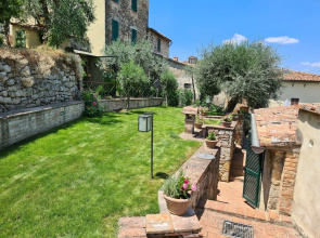 La Terrazza, Historic Tuscan Stone Residence With Garden and Terrace in Cetona