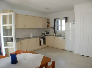 Prokopios Cottage Cycladic Home a Walk to Beach