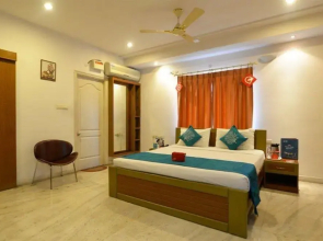 Six Seventy Five Service Apartment