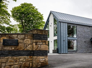 The Lodge at Dafarn Newydd
