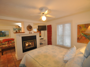 Treasure Island Beach Retreat Sleeps Up To 13