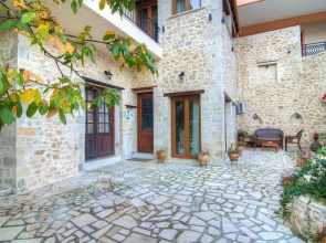 Alexandros Villa