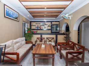 OYO 249 Hotel Royal Image