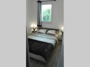 Appartement jardin a 100m de la plage et Thalasso