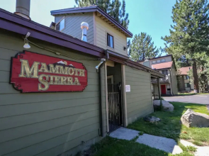 Mammoth Sierra Townhomes #23 4 Bedroom Condo by RedAwning