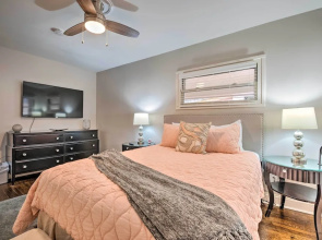 Atlanta Retreat w/ Deck in Greenbriar Area!