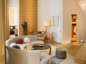 Hotel Marignan Champs - Elysées