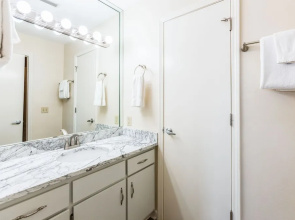 4400 Kingfish Dr Condo Unit 326 2 Bedrooms 2 Bathrooms Condo