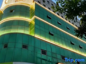 Yishu Hotel (Inner Mongolia University of Technology)