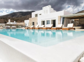 Luxury Key Paros