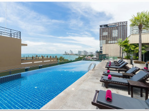 Sea Me Spring Too Hotel