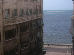 Triomphe Hostel