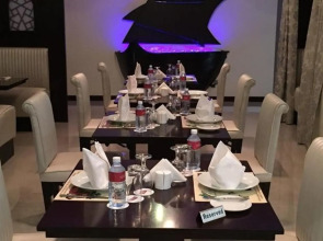 Отель The Park Hotel Formerly Al Jawhara Gardens