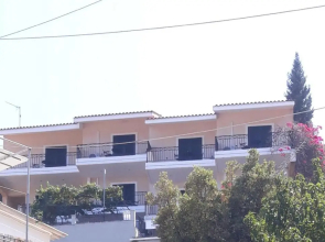 Giannatos' Studios - Makis