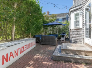 45B Pleasant St