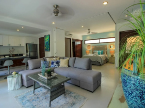 Exclusive Loft w Private Terrace Golf Course View Awesome Shared Pool Grill Facilities