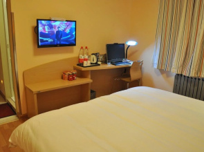 Jiayi Hotel