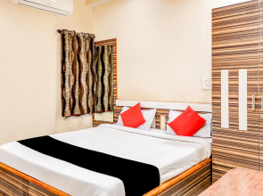 Capital O 79766 Hotel Star International