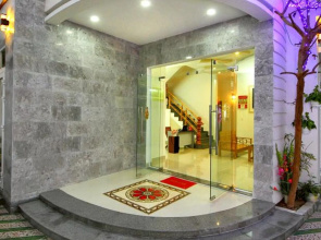 Center Homestay