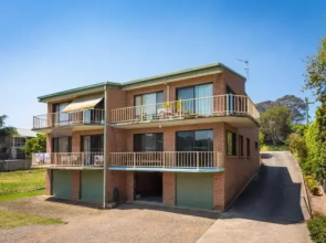1/2 Harrington Rd