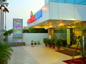 Hotel Flora Inn