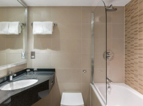 Renaissance London Heathrow Hotel