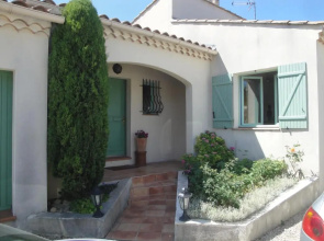Jolie Maison de Vacances Avec Piscine Privée, Au Cœur du Village de Mouriès, Dans Le Parc Naturel Régional Des Alpilles, 4 Personnes Ls1-298 Plantarello