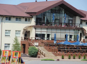 Lavina Hotel
