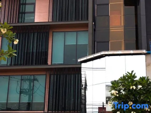 Polkadot Cafe Hotel