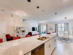 4825 LL - Storey Lake - 5bd/4ba Private Pool
