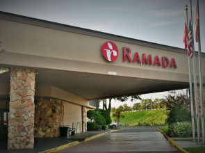 Ramada Hotel & Conference Center by Wyndham Jacksonville