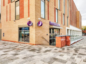 Premier Inn Banbury Town Centre (Castle Quay)