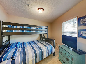 New Listing! Gulf-view Beach W/ Pools 2 Bedroom Condo
