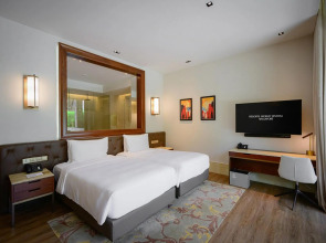 Resorts World Sentosa - Equarius Hotel