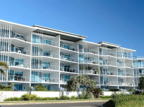 C Bargara Resort