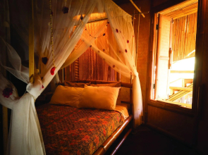 Paree Hut Resort Koh Sichang