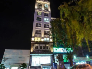 The Shine Office and Apartment