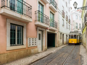 Alfama Modern Two-Bedroom Apartment w/ River View and Parking - by LU Holidays