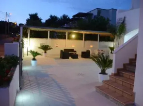 Leca's House