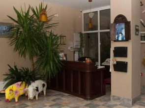 Laguna House