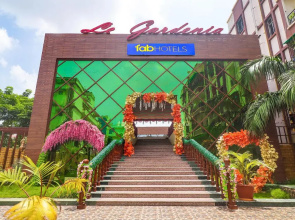 FabHotel Le Gardenia