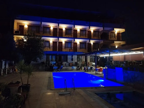 Shah Sultan Ozturk Hotel