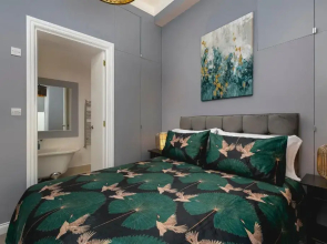 Marine Parade Sea View 2-bedroom Apartment