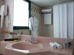 The Diaghilev - Live Art Boutique Hotel