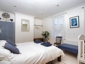 NEW Restful and Cosy 4BD Home Minutes From Beach