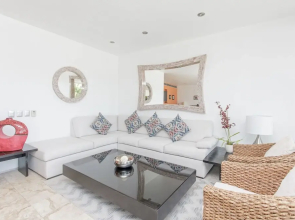 Magia Beachside Apartment by Bvr